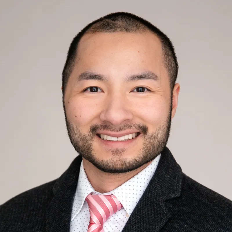 Nguyen 先生 — Herr Nguyen · Teampartner